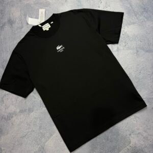 WhatsApp Image 2026-07-27 at 14.51.56 (1) Camiseta Lacoste Paris